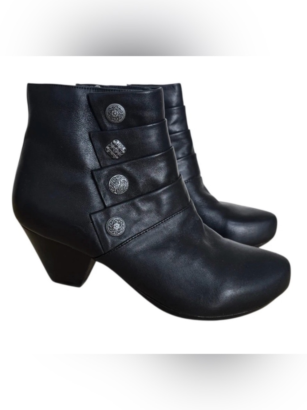 Dansko Baker Black Leather Button Accent Ankle Boots EU 39 (US 8.5–9)